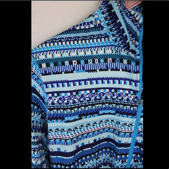 Nike Pro Dri-Fit Pullover - Picture 2 of 4